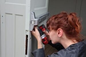 Pourquoi installer une serrure certifiée A2P est indispensable : Le Guide d&rsquo;Autorité